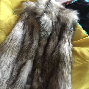 Fur vest